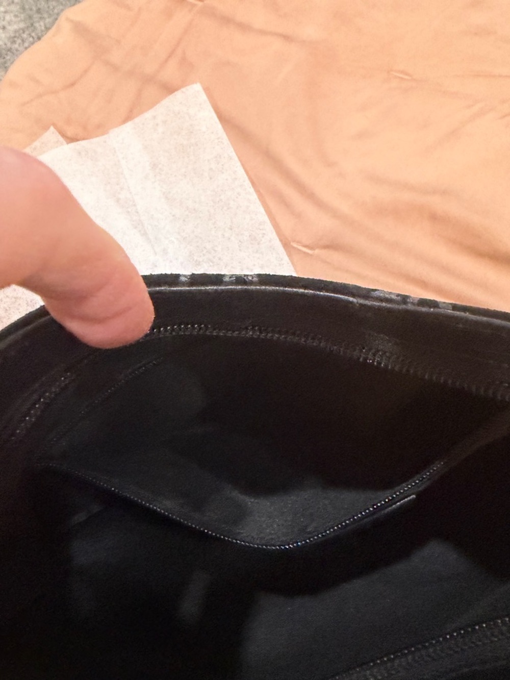 Gucci GG Velvet Hobo Shoulder Bag Black Monogram Silver Handle Authentic - Picture 7 of 9